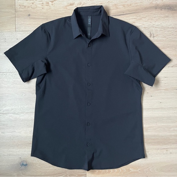 NWOT Lululemon Live In Practice Polo Shirt Mens Sz L Black Short Sleeve Golf*D13 - Picture 1 of 4